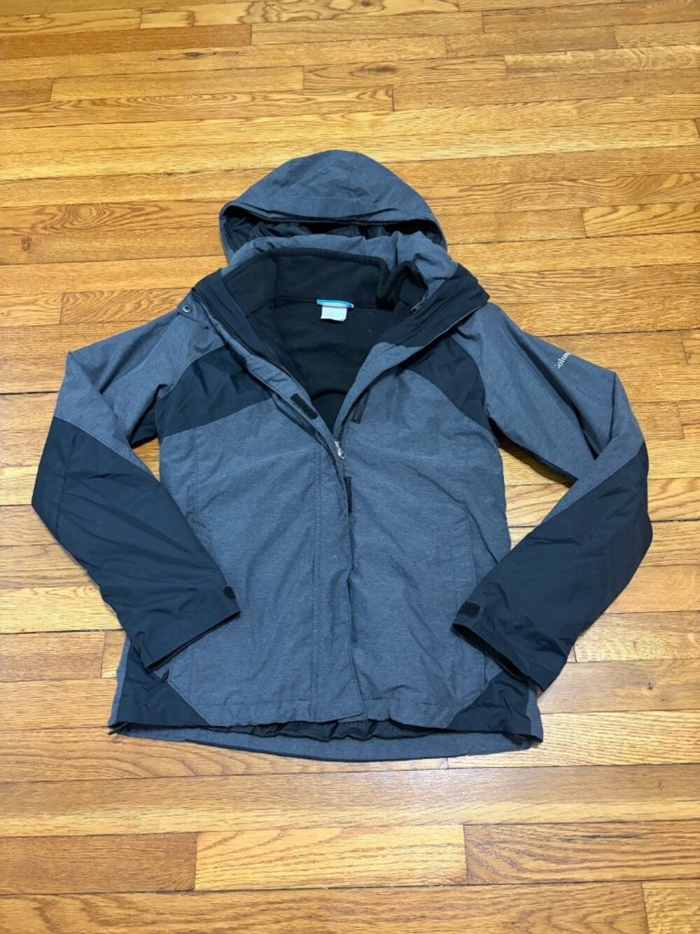 Columbia Womens Interchange 3-in-1 Jacket Size Medium Gray Hooded Waterproof